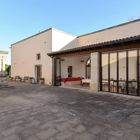 Masseria Li Campi Hotel 3*